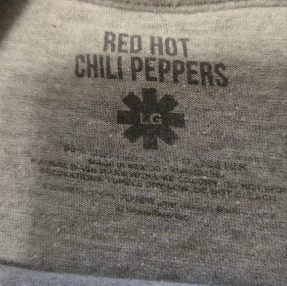Red Hot Chili Peppers Size Large Shirt - Picture 6 of 6